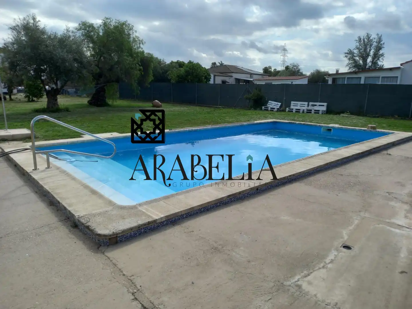 Swimming pool of Houses for sale in Córdoba  with Air Conditioner, Heating and Private garden