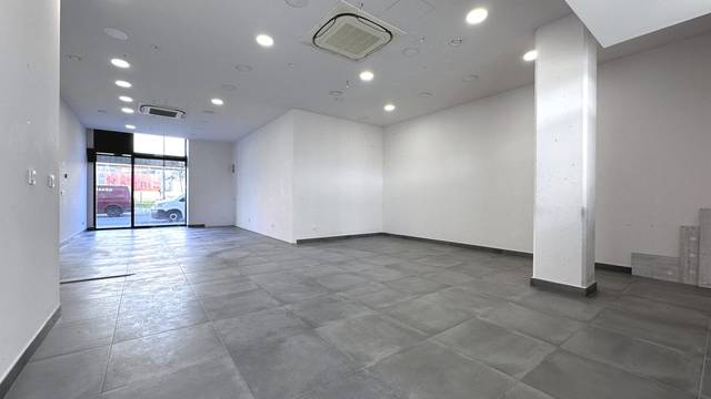 Local comercial en Alquiler en Plaça Catalunya - Escola Industrial
