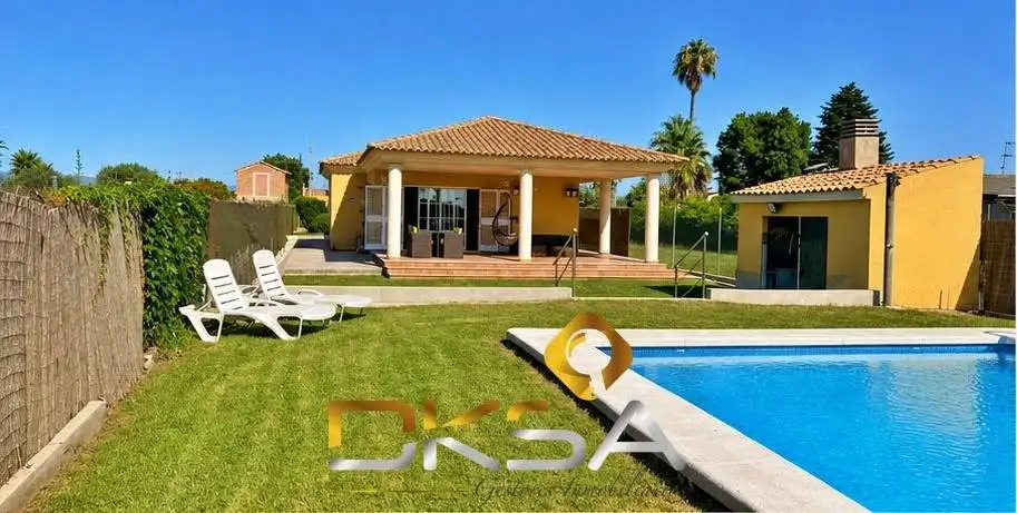Vista exterior de Casa o chalet en venta en Burriana / Borriana con Calefacción, Jardín privado y Terraza