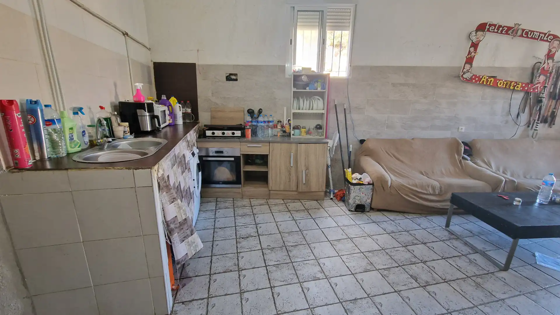 Cuina de Finca rústica en venda en Instinción amb Aire condicionat, Jardí privat i Traster