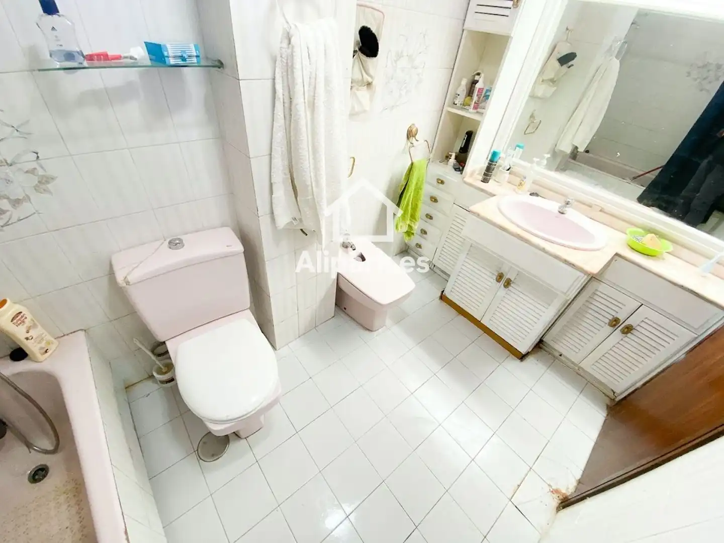 Baño de Piso en venta en Alicante / Alacant con Aire acondicionado, Terraza y Balcón