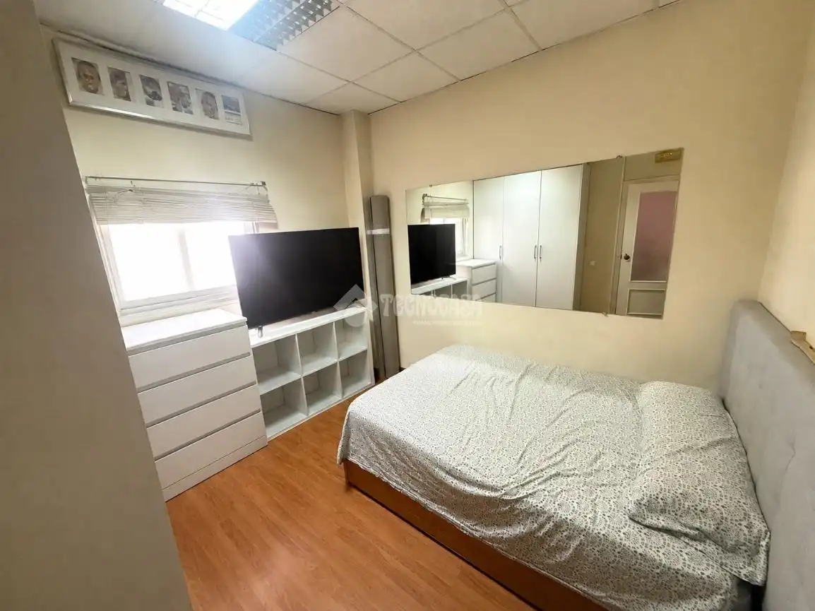 Habitación de Local en venta en Puente de Vallecas