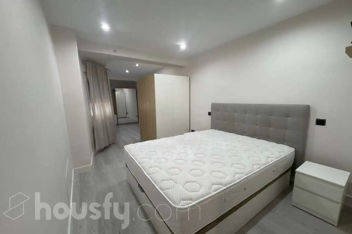 Bedroom of Flat for rent in Madrid  with Air Conditioner, Heating and Parquet flooring