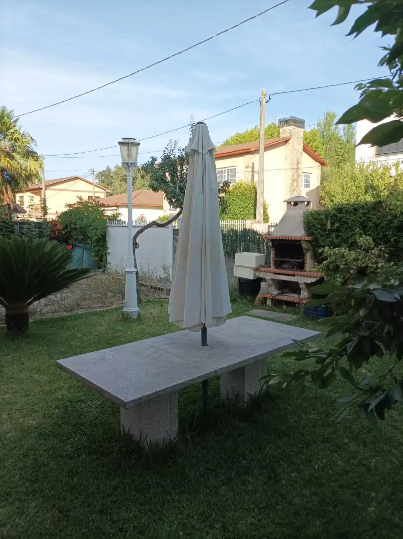 Terraza de Casa o chalet en venta en San Cibrao das Viñas con Jardín privado, Terraza y Amueblado