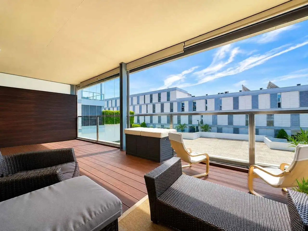 Terrasse von Wohnungen zum Verkauf in Manilva mit Klimaanlage, Heizung und Terrasse