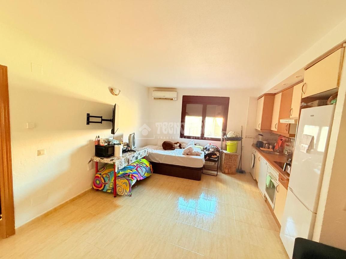 Bedroom of Flat for sale in Valdemoro  with Air Conditioner and Heating