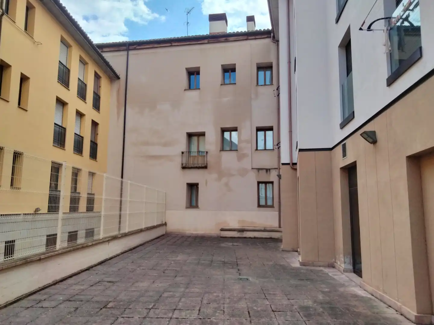 Commercial properties for sale in Casco Antiguo