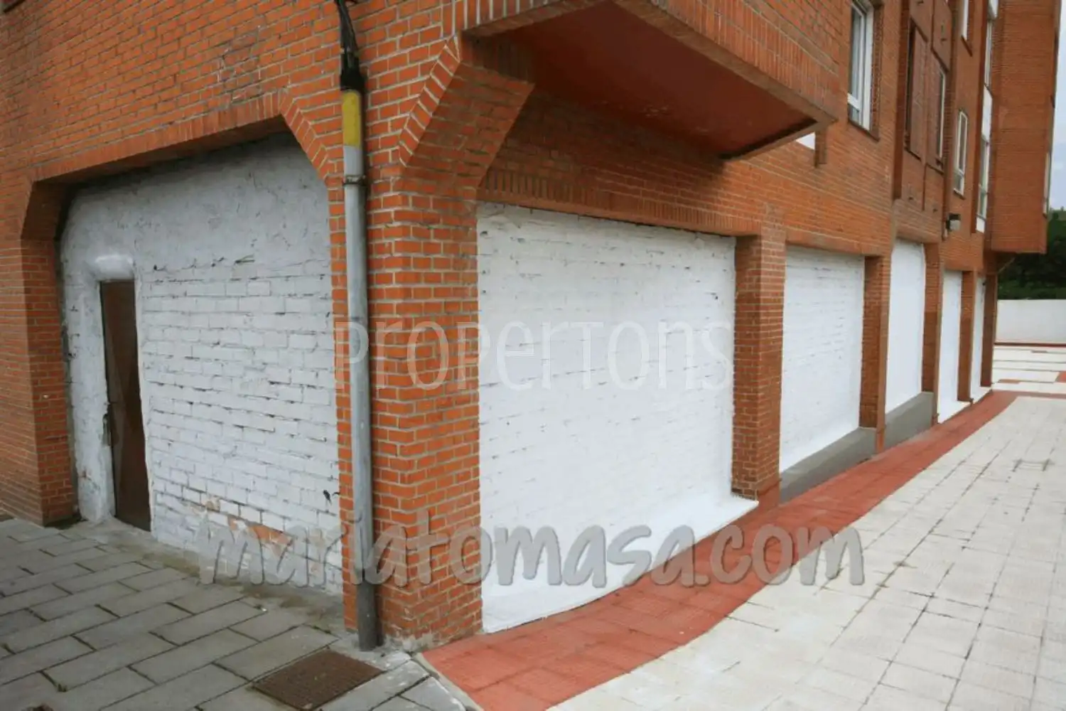 Vista exterior de Local de lloguer en Portugalete
