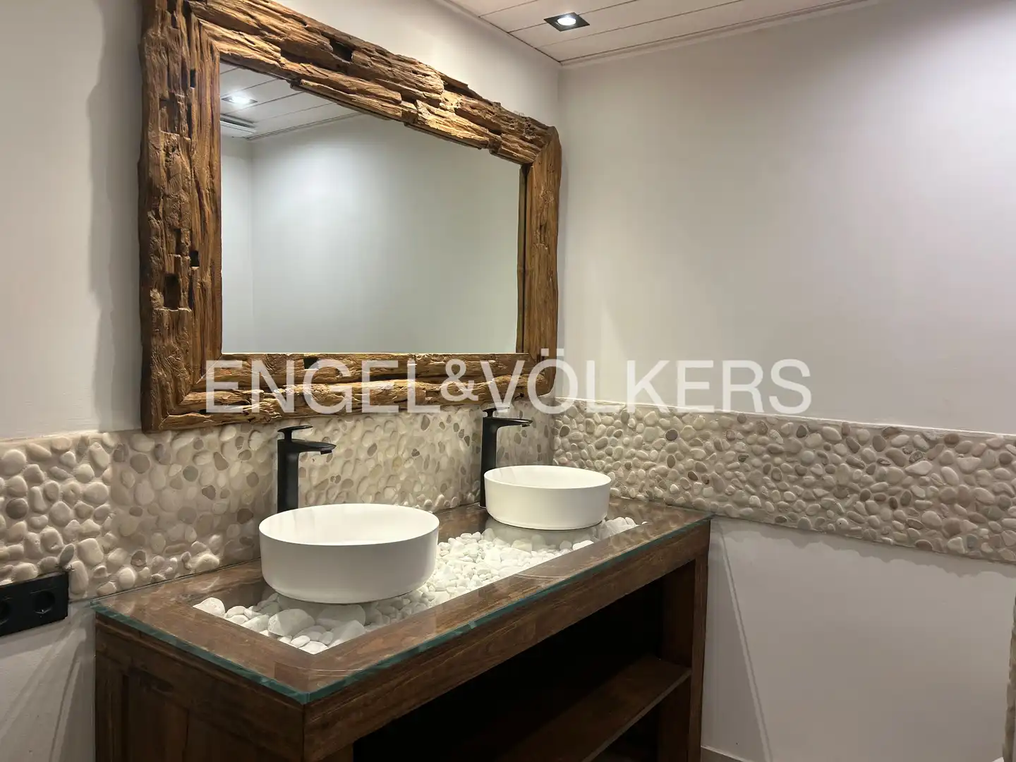 Baño de Apartamento de alquiler en Sant Cugat del Vallès con Aire acondicionado, Calefacción y Parquet