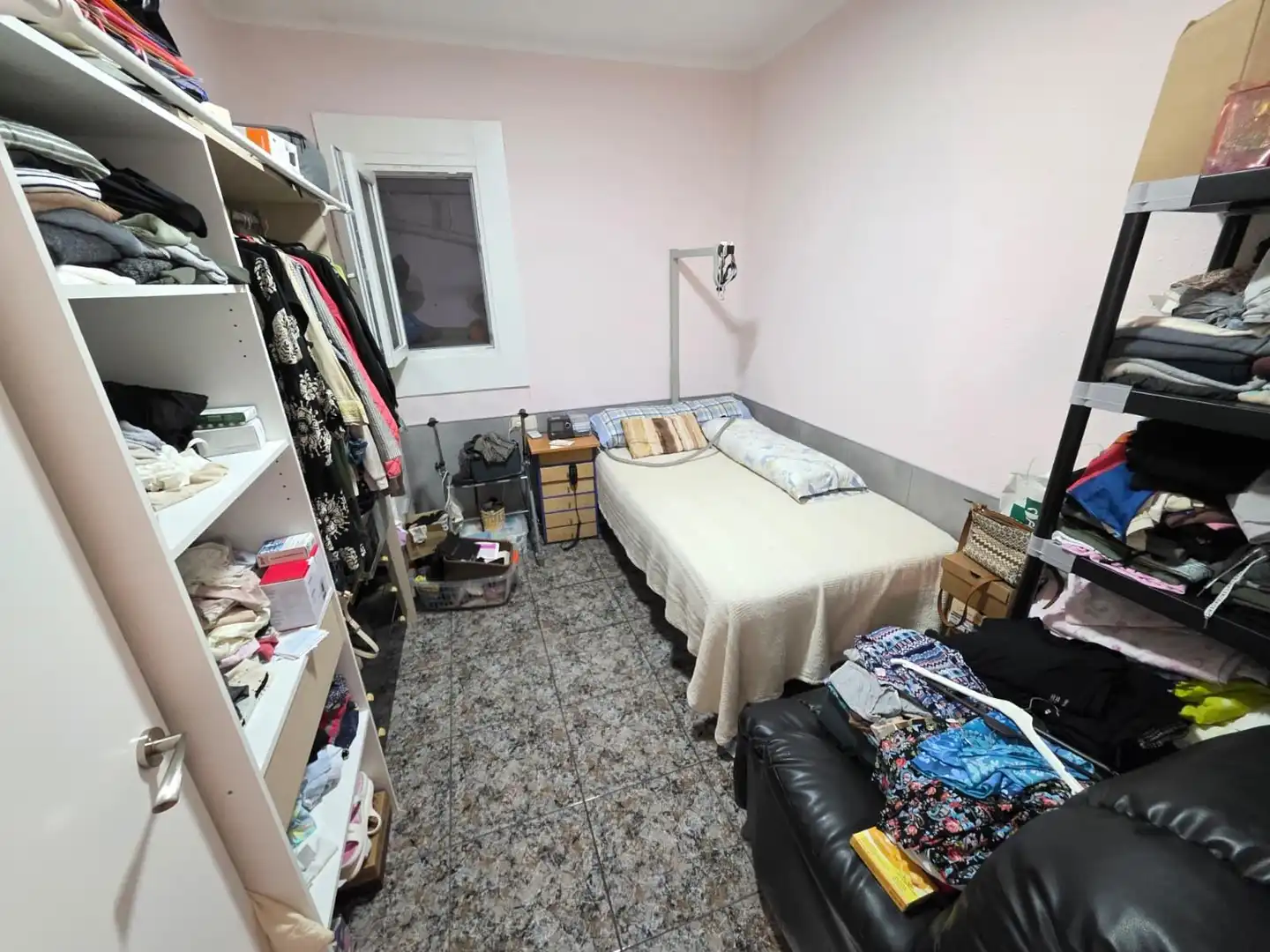 Habitación de Planta baja en venta en Igualada con Calefacción, Terraza y Trastero