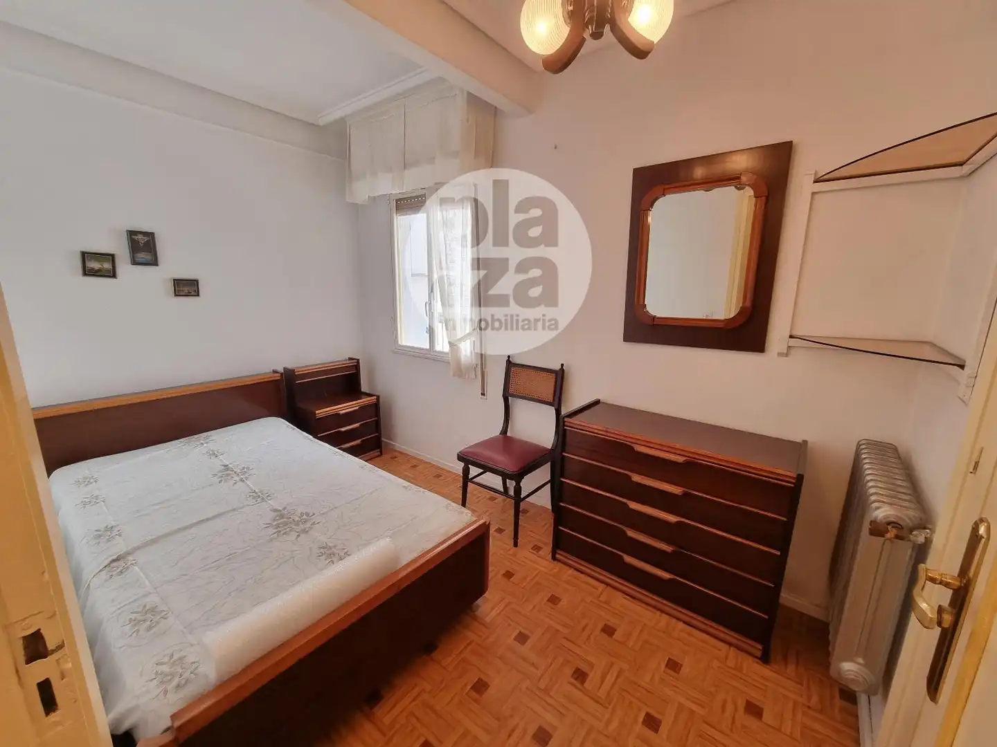 Schlafzimmer von Wohnung zum Verkauf in Burgos mit Heizung, Terrasse und Abstellraum