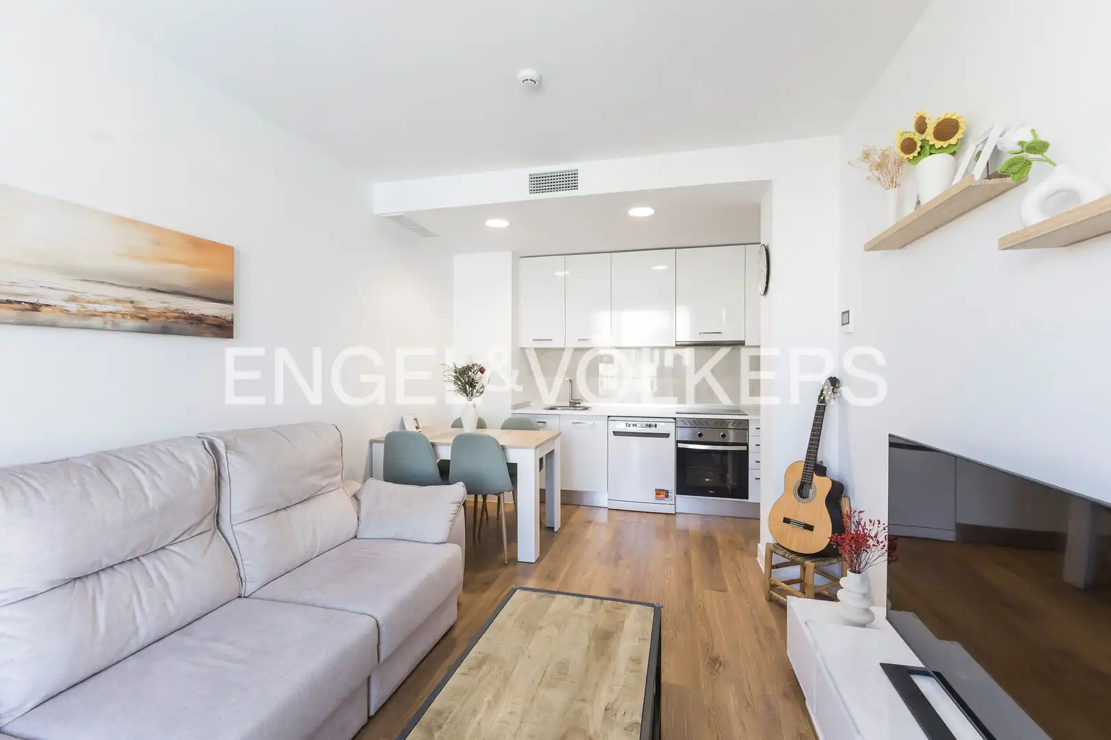 Living room of Flat for rent in San Sebastián de los Reyes  with Air Conditioner, Heating and Terrace
