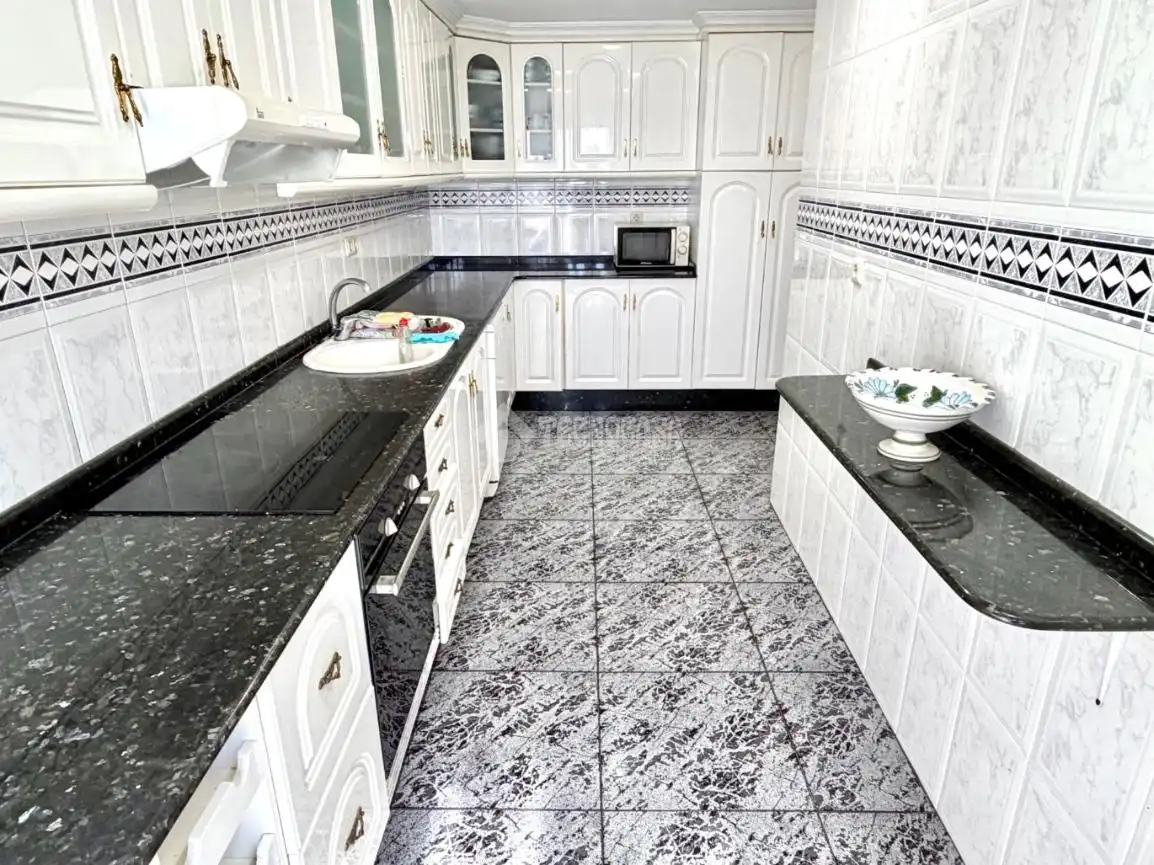 Cocina de Piso en venta en Valencia con Aire acondicionado y Balcón