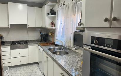 Kitchen of House or chalet for sale in Terrassa  with Air Conditioner, Heating and Private garden