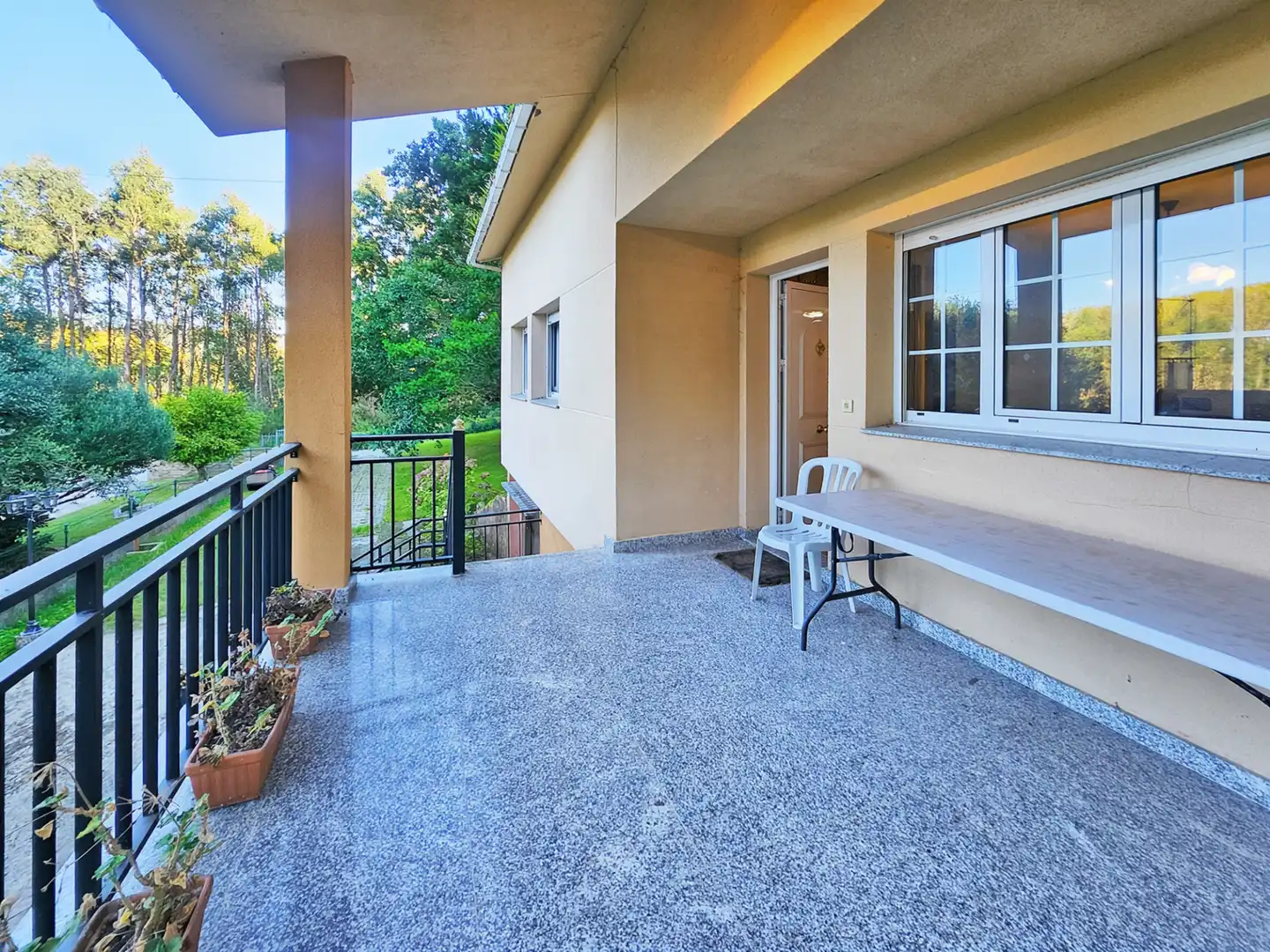 Terraza de Casa o chalet en venta en Bergondo, A Coruña