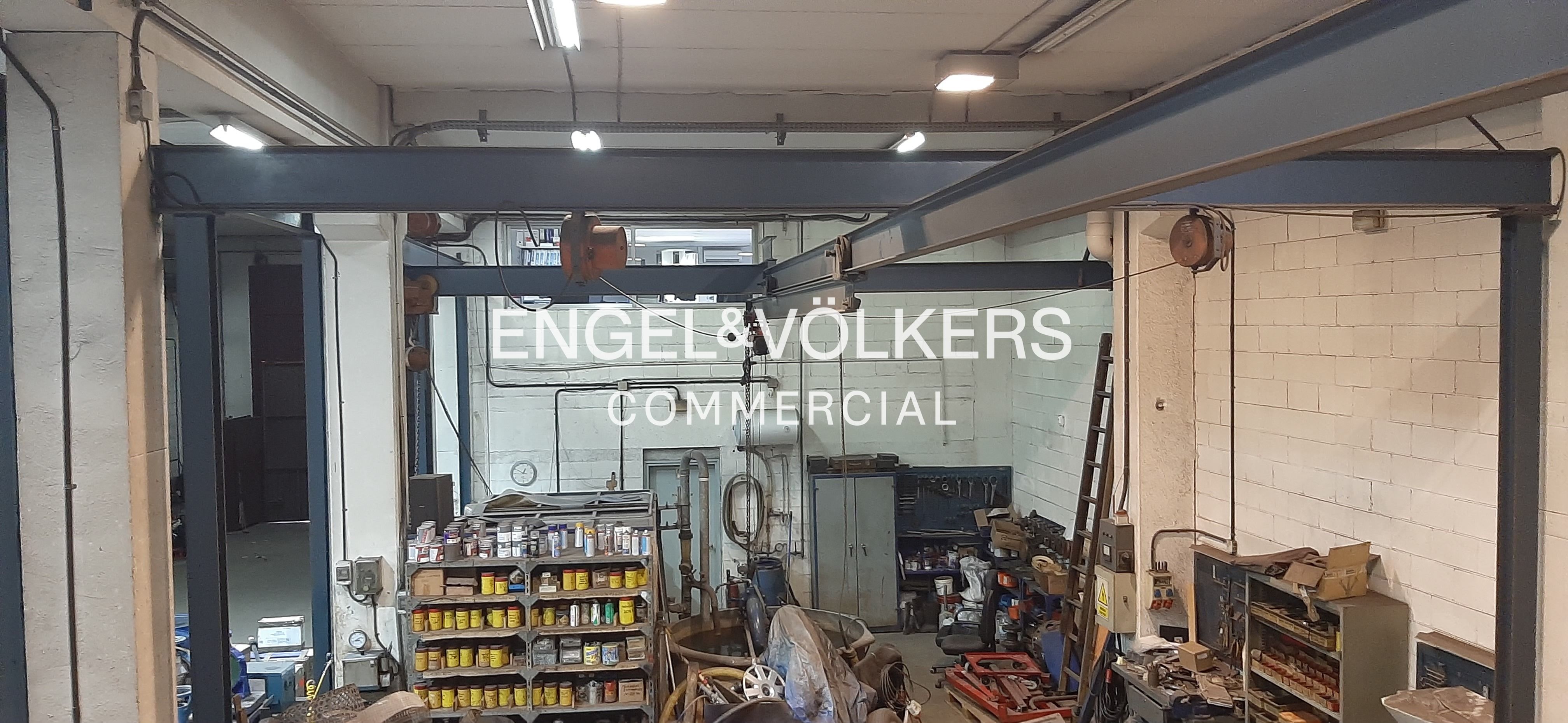 Nave industrial en venta en Barberà del Vallès