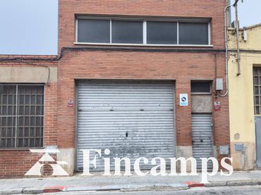 Nau industrial en venda a Calle San Sebastián 228