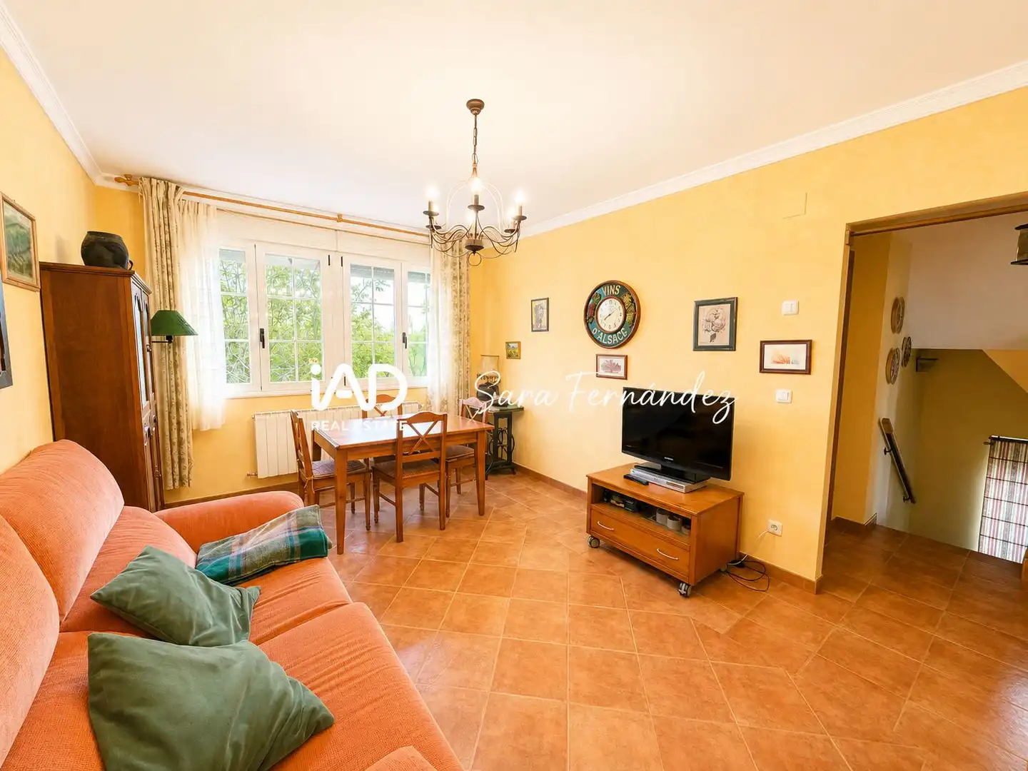 Sala d'estar de Casa o xalet en venda en Sariegos amb Calefacció