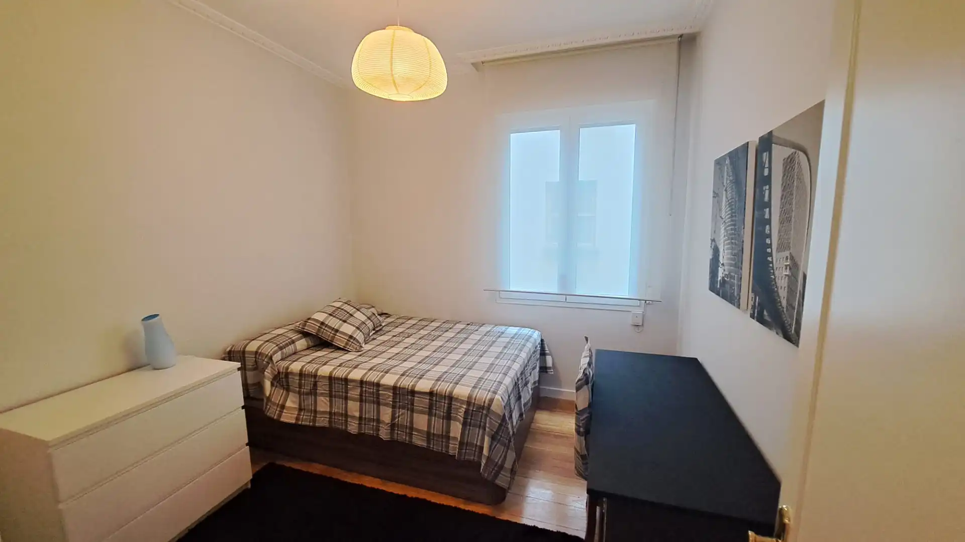 Schlafzimmer von Wohnung zum Verkauf in Bilbao  mit Klimaanlage, Heizung und Ofen