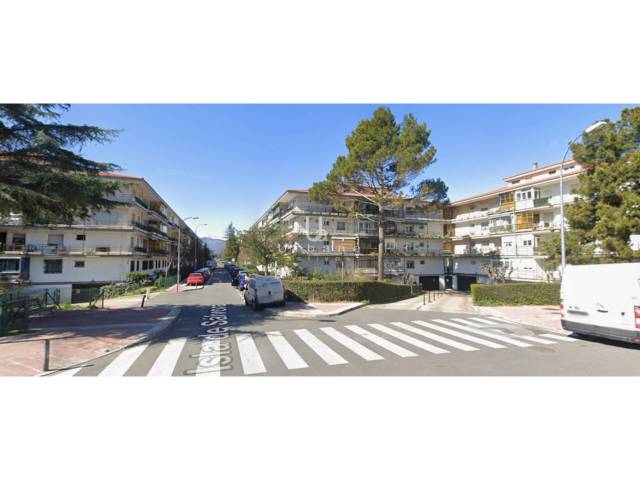 Piso en Venta en Calle Isla de Sálvora en Parque de la Coruña - Las Suertes