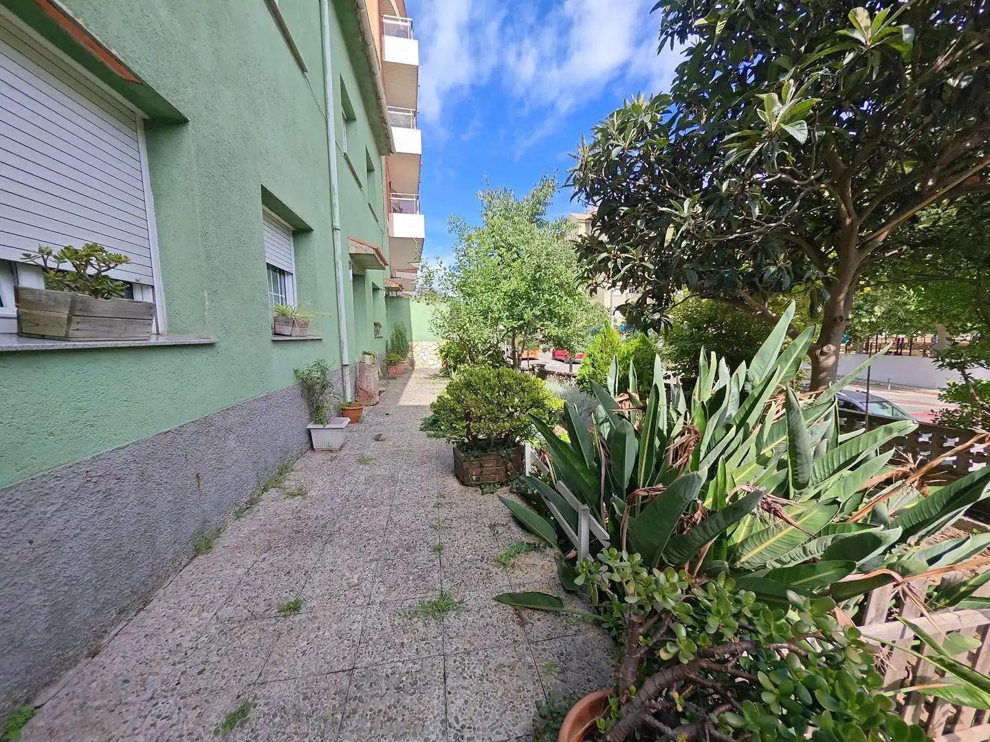 Vista exterior de Casa o xalet en venda en Blanes amb Calefacció, Jardí privat i Terrassa