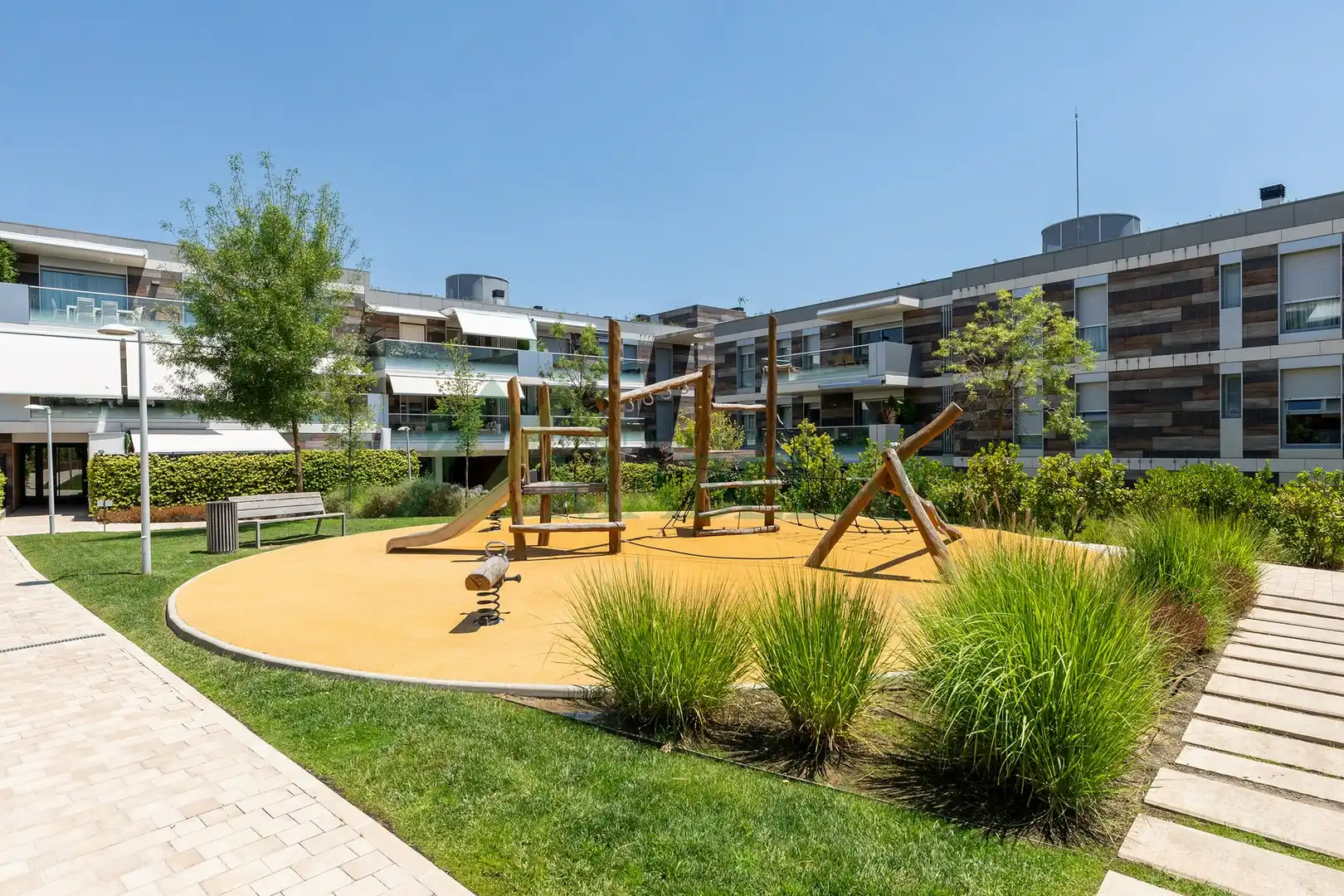 Terrace of Flat for rent in Las Rozas de Madrid  with Air Conditioner, Heating and Private garden