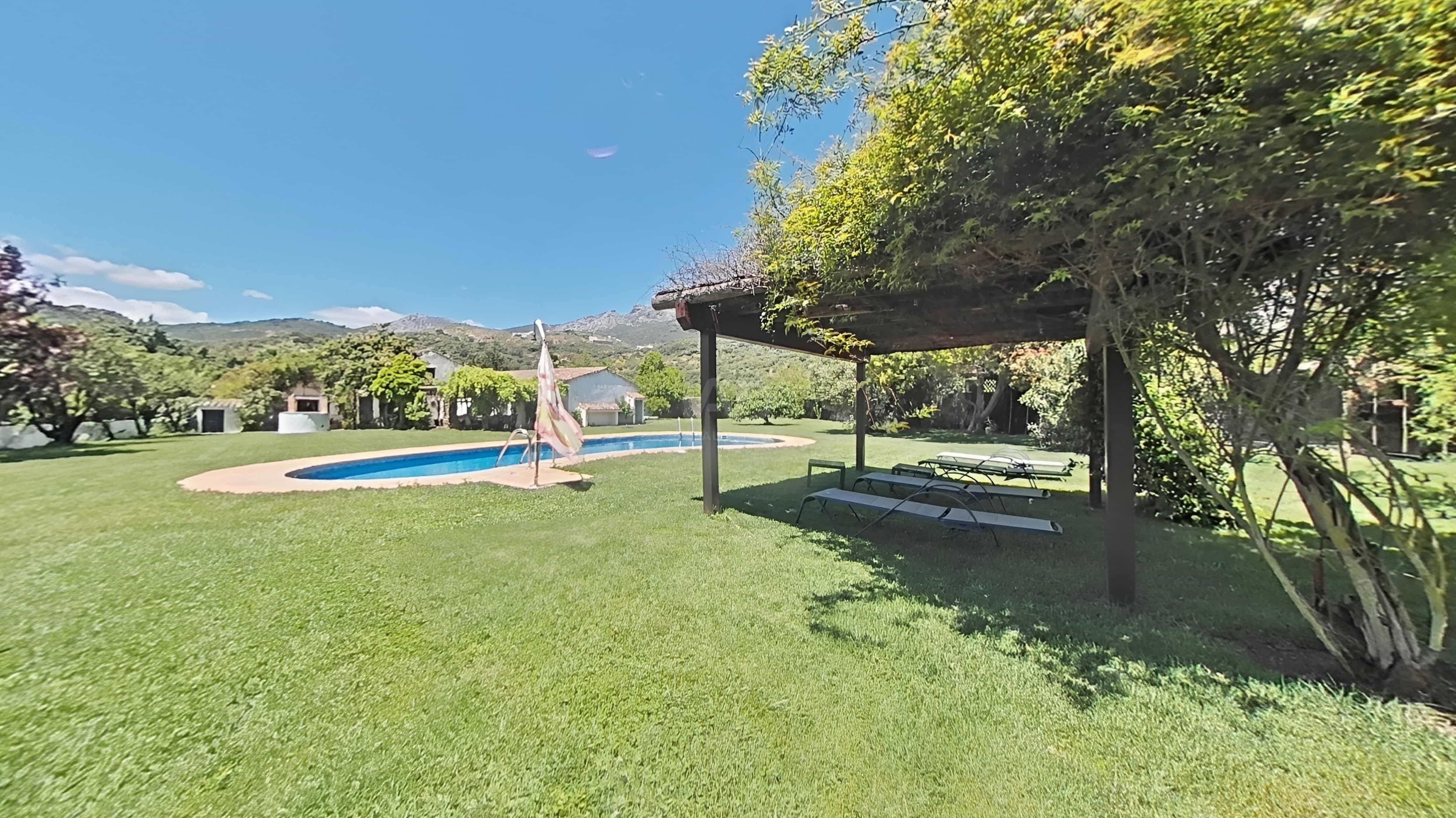 Jardí de Casa o xalet en venda en Cortes de la Frontera amb Aire condicionat, Calefacció i Terrassa