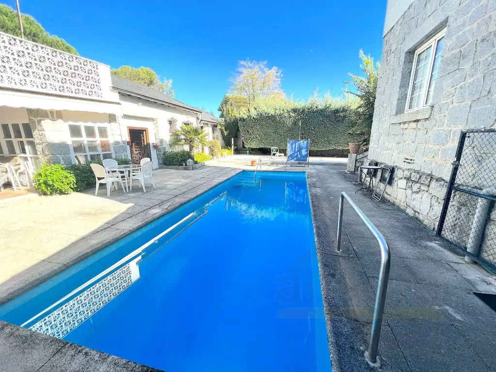 Piscina de Casa o chalet en venta en Torrelodones