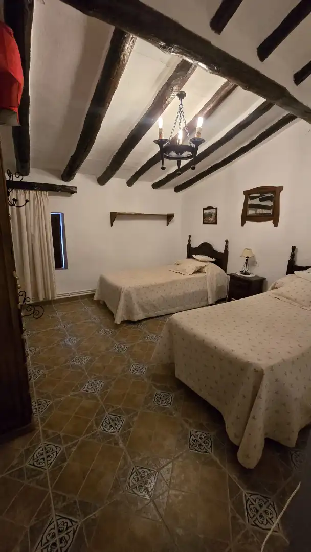 Habitación de Finca rústica en venta en Villanueva del Arzobispo con Calefacción, Trastero y Piscina
