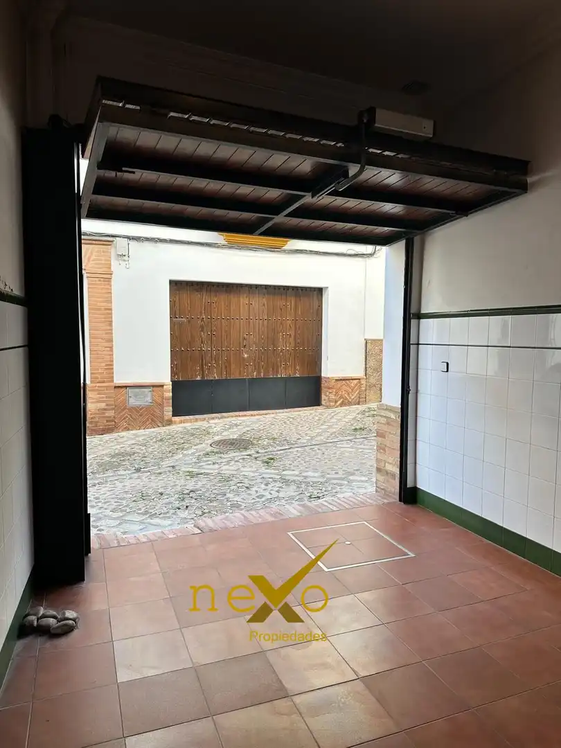 Vista exterior de Casa o chalet en venta en Carmona con Jardín privado y Piscina