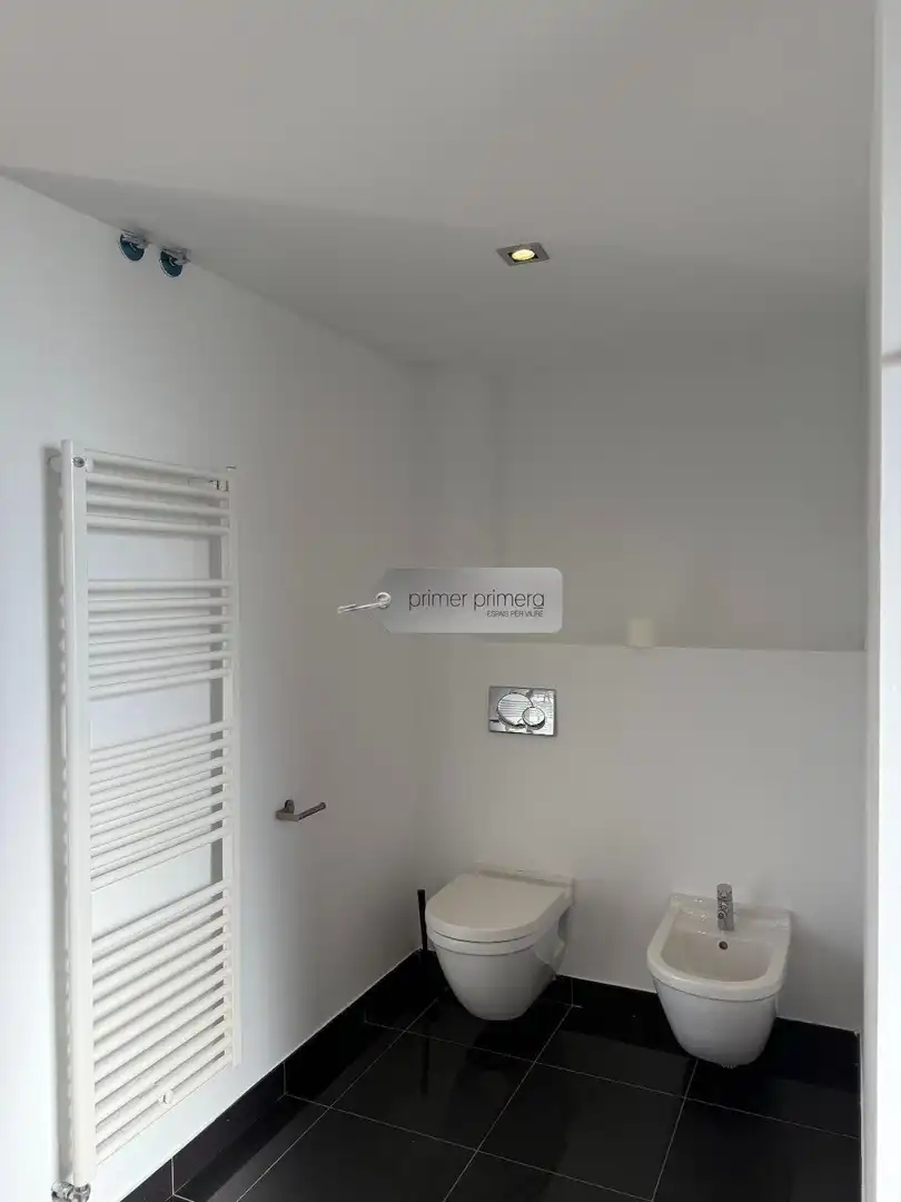 Baño de Casa o chalet en venta en Vilobí d'Onyar con Aire acondicionado, Calefacción y Jardín privado