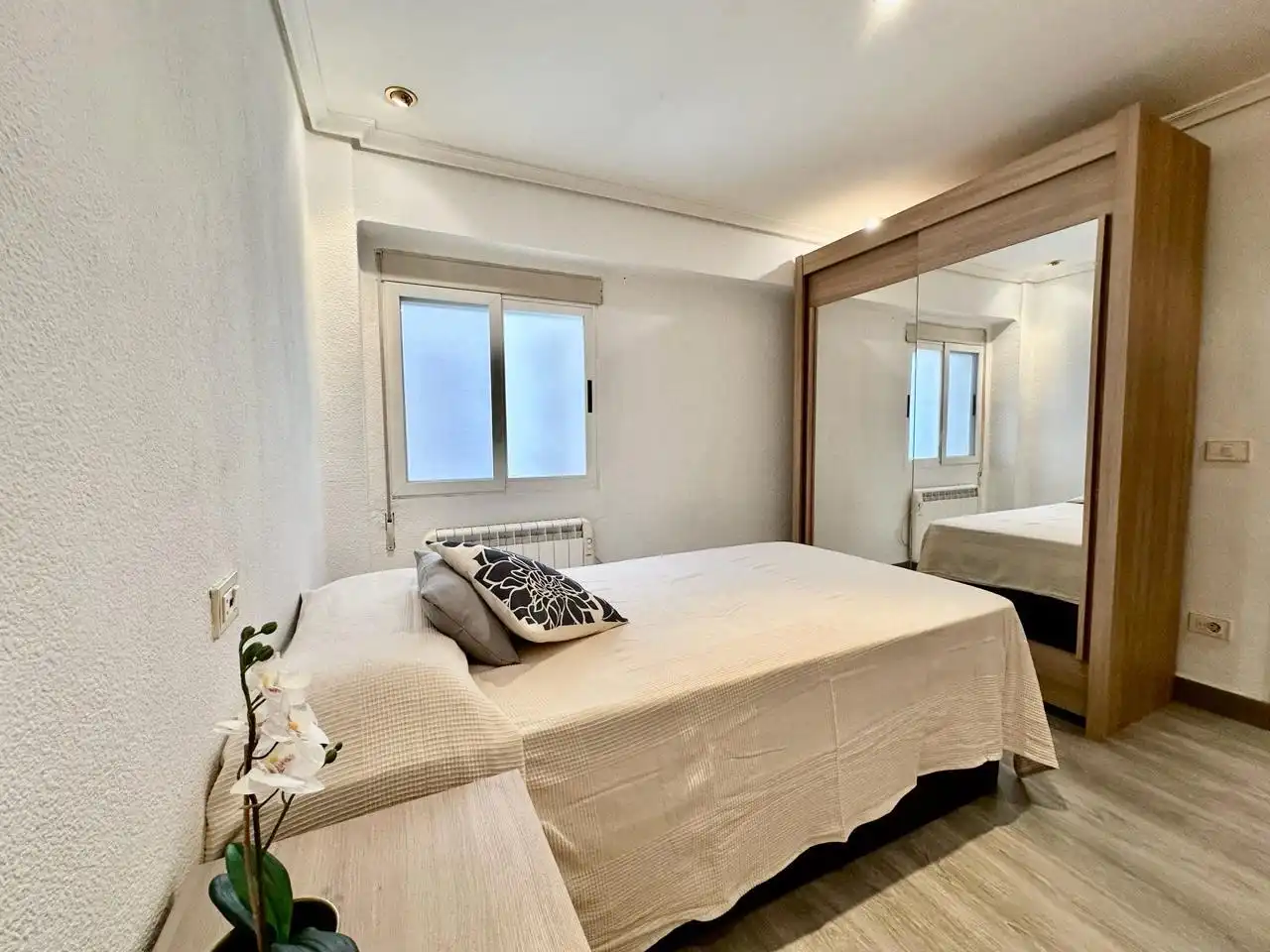 Bedroom of Flat for rent in Castellón de la Plana / Castelló de la Plana  with Heating, Furnished and Oven