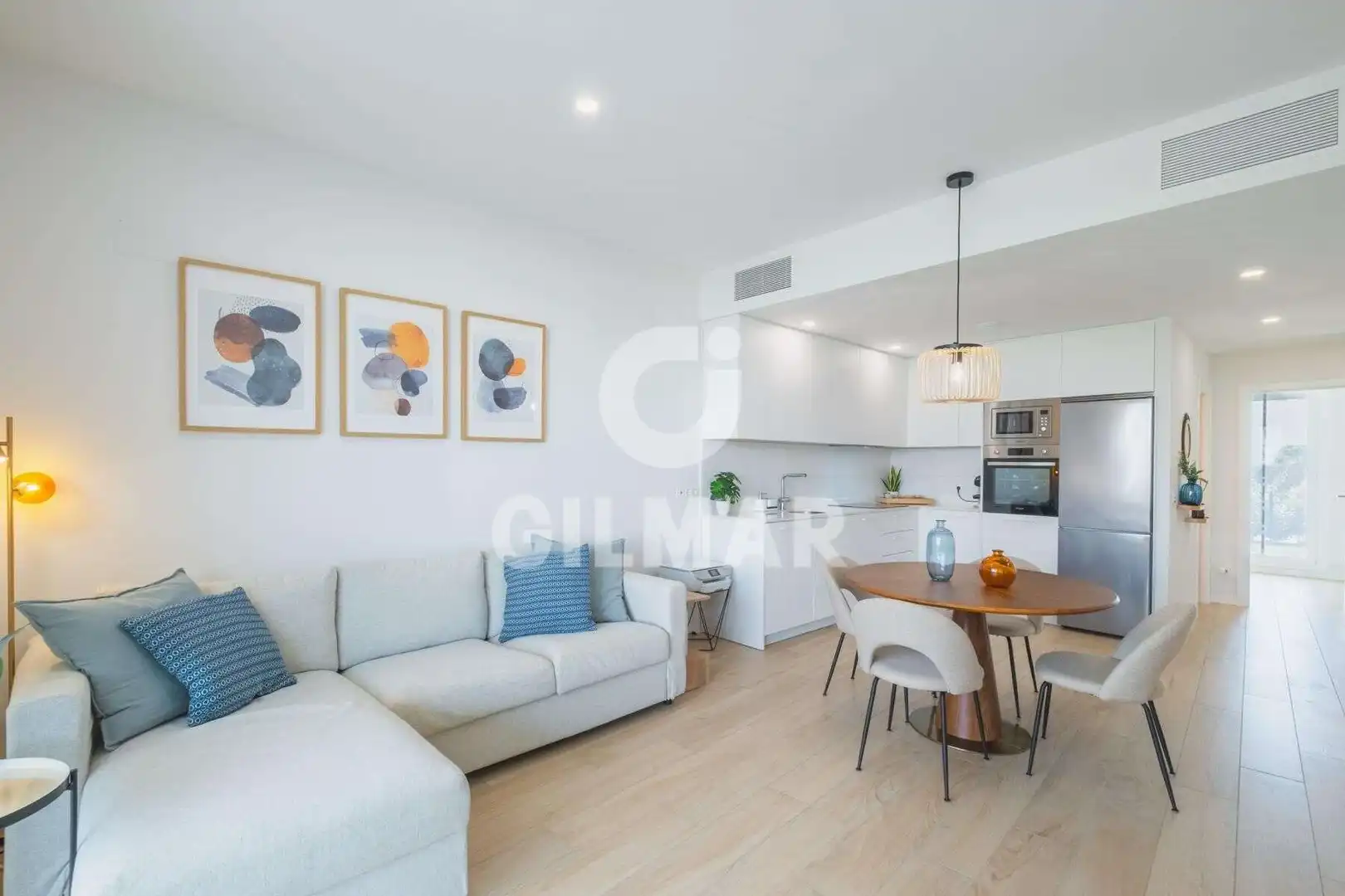 Wohnzimmer von Wohnung zur Miete in Chipiona mit Klimaanlage, Privatgarten und Möbliert