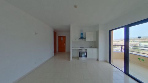 Foto 3 de Apartamento en venta en Av de Adeje 300, Callao Salvaje - Playa Paraíso, Adeje