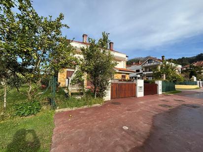 Jardí de Casa adosada en venda en Guriezo amb Calefacció, Jardí privat i Terrassa