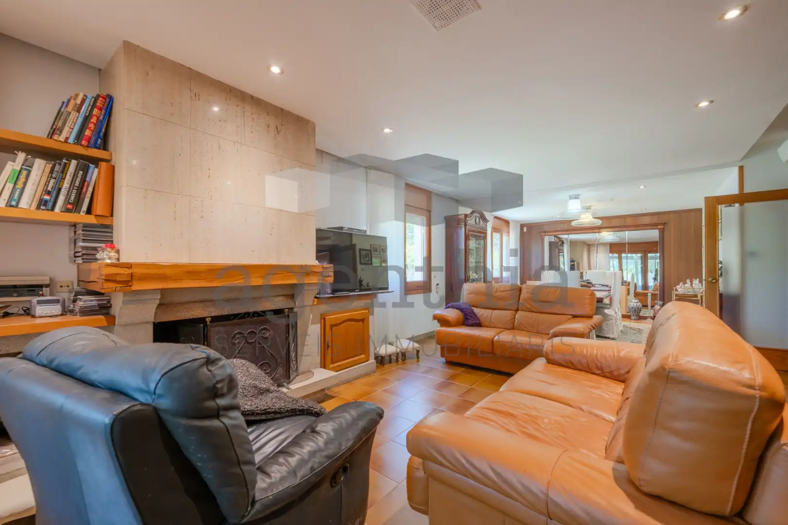 Living room of Houses for sale in Quart  with Air Conditioner, Heating and Terrace