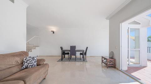 Foto 5 de Casa adosada en venda a Urbanización el Herrojo, Los Flamingos, Málaga