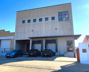 Exterior view of Industrial buildings for sale in Sant Vicenç Dels Horts