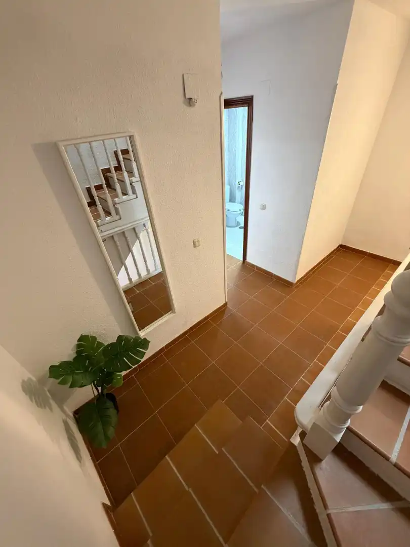 Casa o chalet en venta en Navamorcuende con Calefacción, Terraza y Amueblado