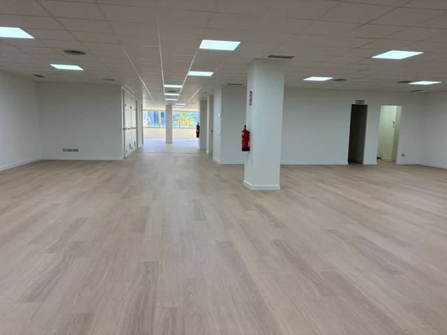 Oficina en Alquiler en roger de lluria en Dreta de l'Eixample