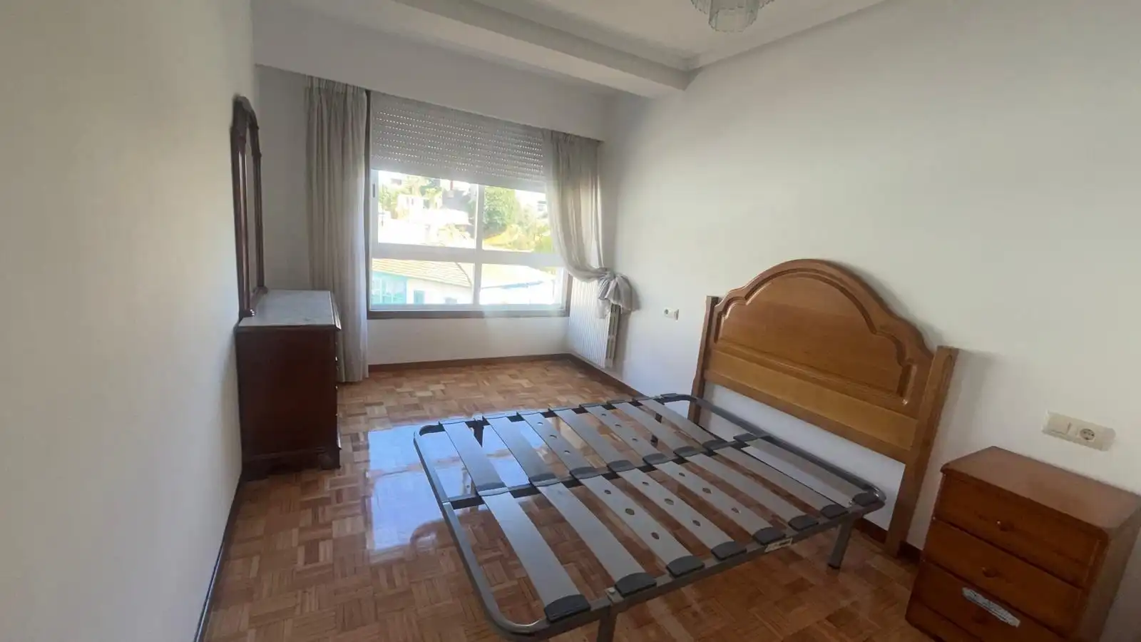 Schlafzimmer von Wohnung zur Miete in Ourense Capital  mit Heizung