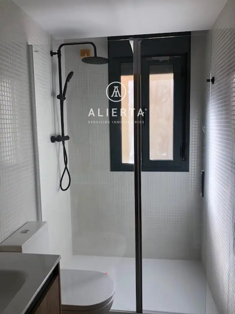 Baño de Piso de alquiler en Zaragoza con Calefacción