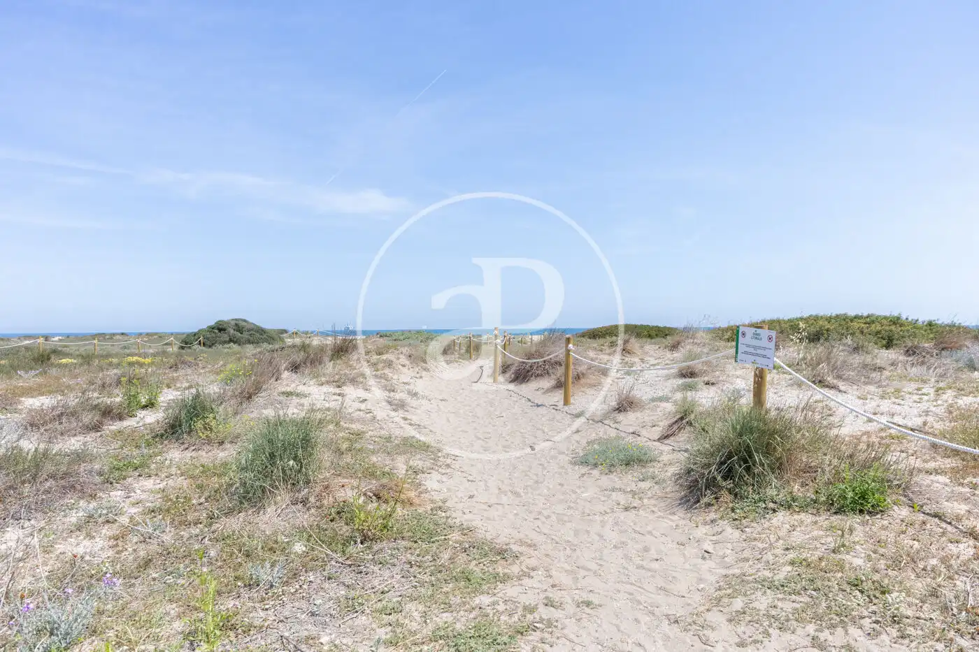 Wohnung zum Verkauf in Valencia mit Klimaanlage, Heizung und Privatgarten