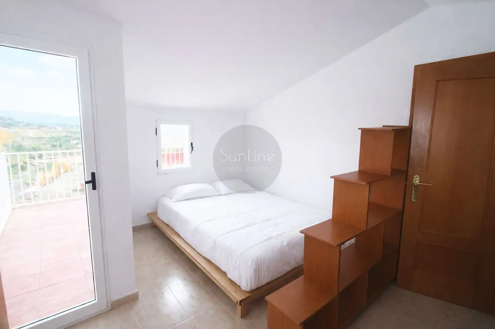 Bedroom of Houses for sale in La Pobla de Vallbona  with Air Conditioner, Private garden and Terrace
