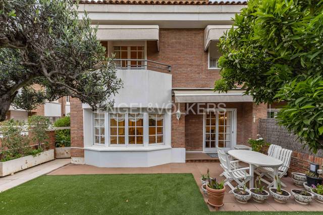 Casa-chalet en Venta en La Mallola