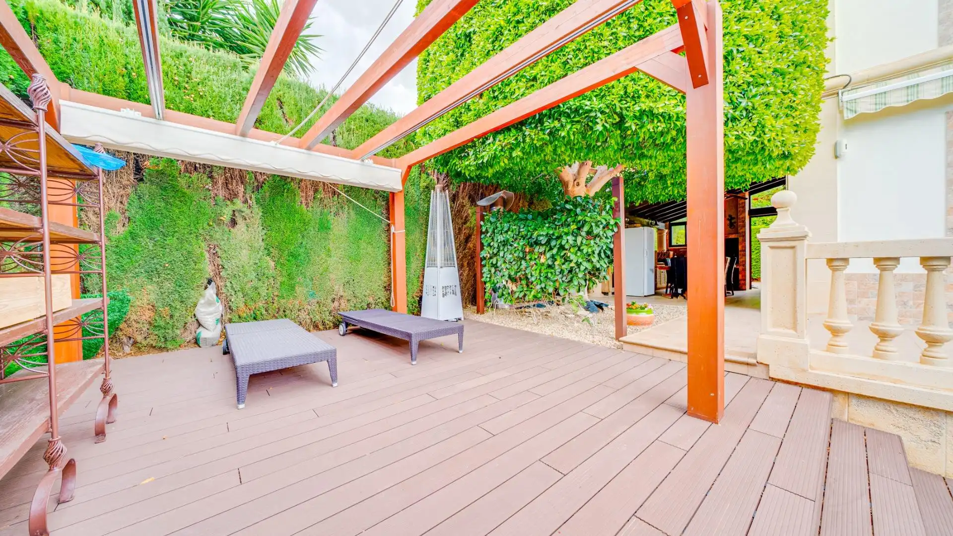 Terrasse von Haus oder Chalet zum Verkauf in Finestrat mit Klimaanlage, Heizung und Privatgarten