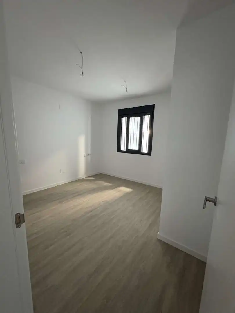 Dormitori de Apartament en venda en Málaga amb Parquet, Terrassa i Piscina