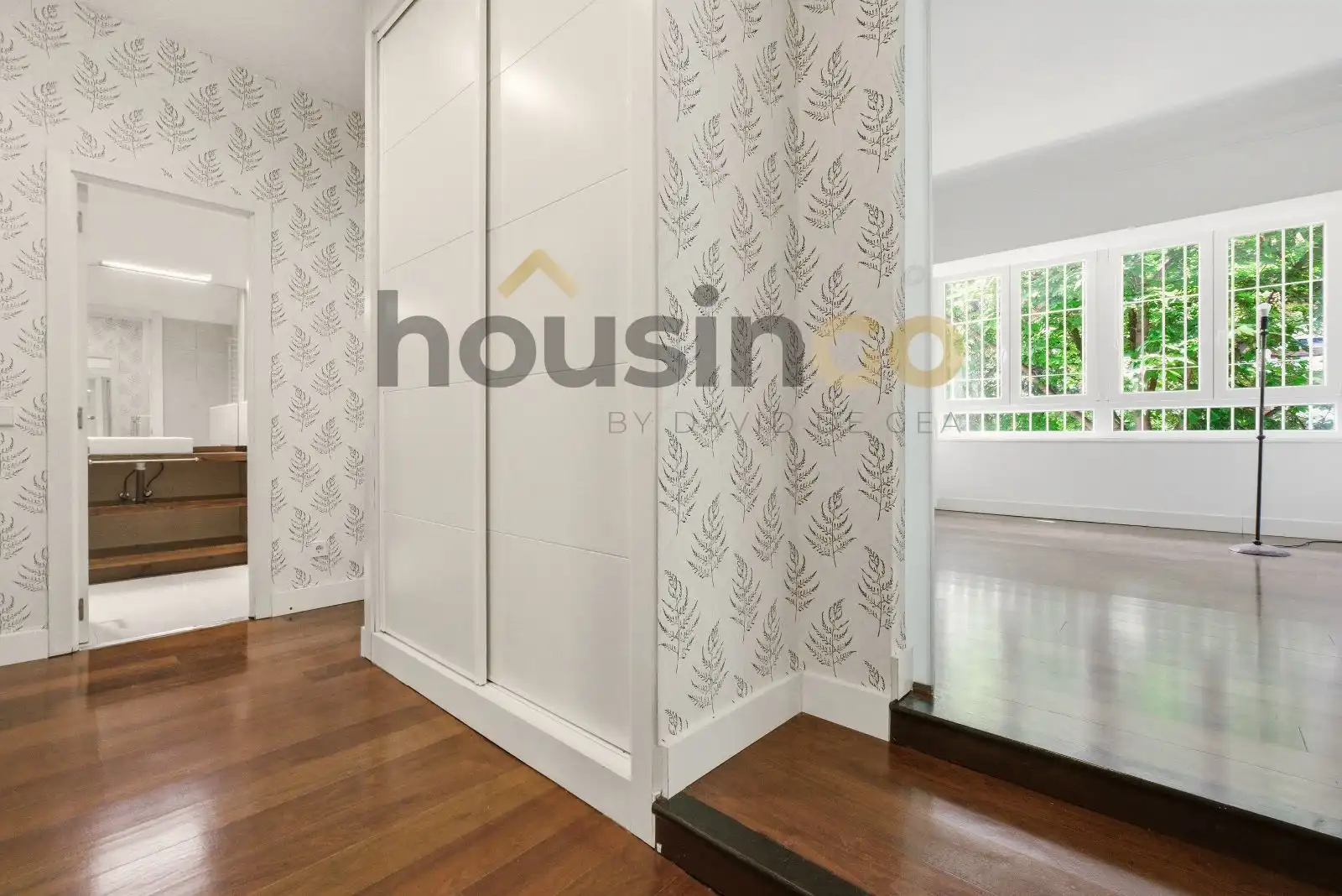 Bedroom of Flat for sale in Madrid  with Air Conditioner, Heating and Storage room