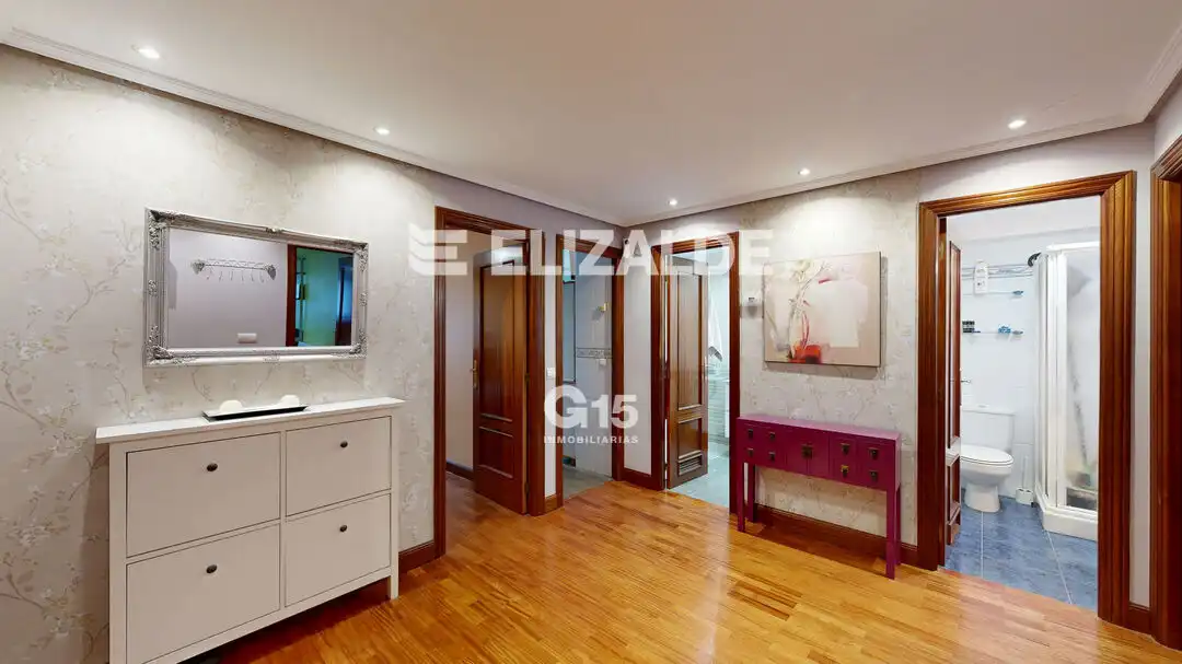 Piso en venta en Donostia - San Sebastián  con Calefacción, Terraza y Trastero
