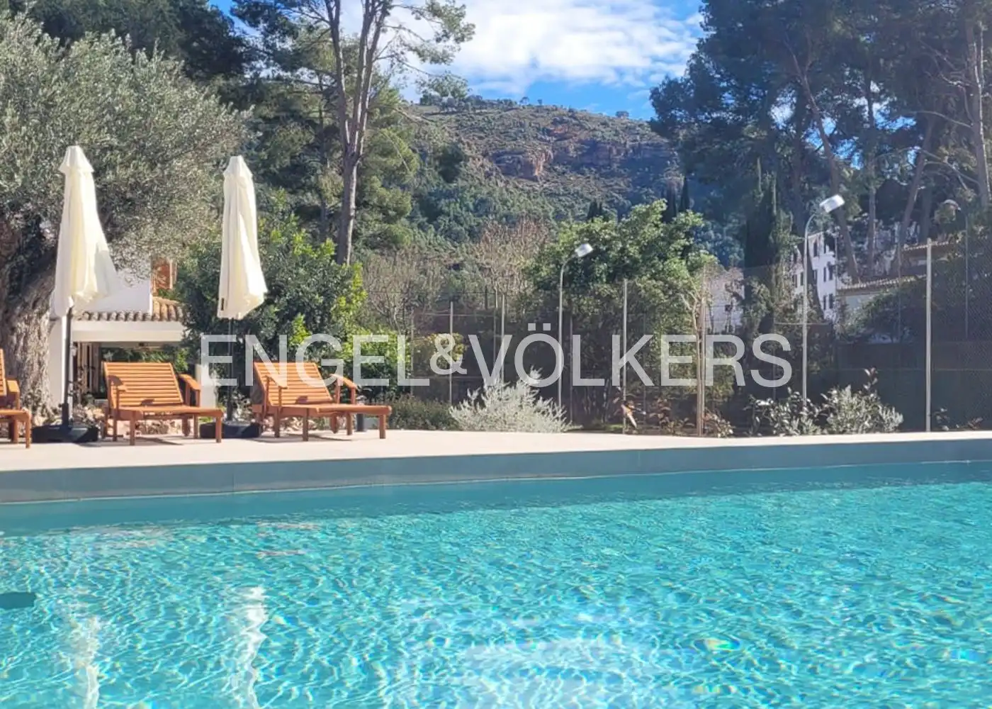 Piscina de Casa o xalet de lloguer en Náquera amb Aire condicionat, Calefacció i Jardí privat